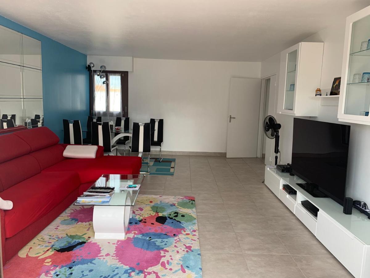 Grand Appartement A Louer Vue Sur Seine Melun Eksteriør bilde